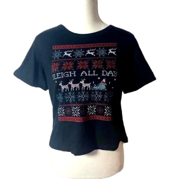NWT ATTITUDE NOT INCLUDED Women XL Black CHRISTMAS Cropped Tee "Sleigh All Day" - Picture 1 of 6